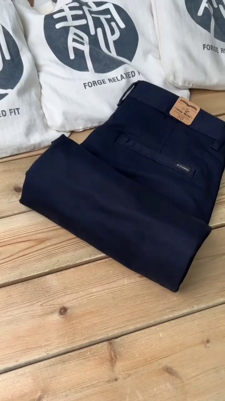 Men’s Navy Blue Slim-Fit Stretch Chino Pants